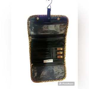 EUC Jane Marie Cheetah Print Organizer Makeup Jewelry Travel Bag